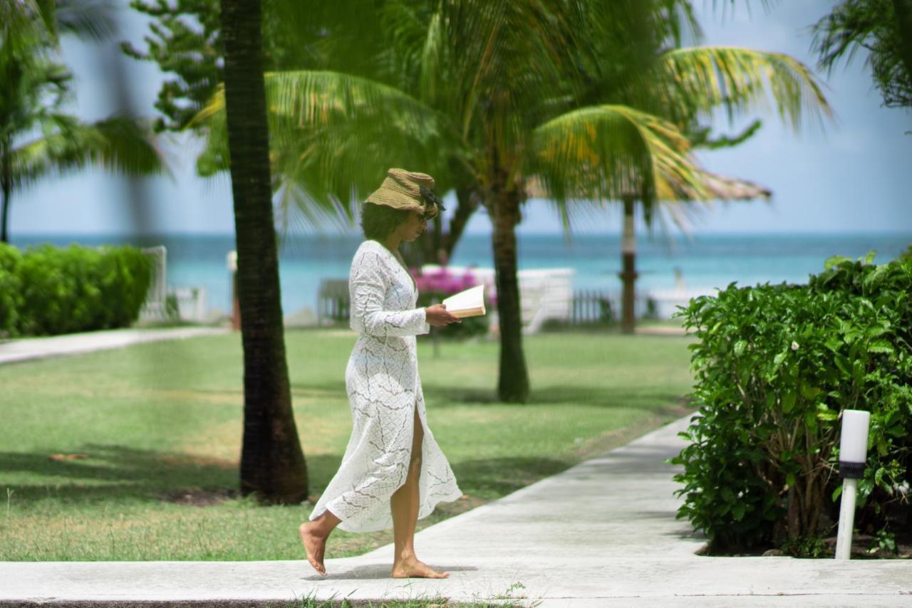Antigua Village Beach Resort Dickenson Bay Exterior foto