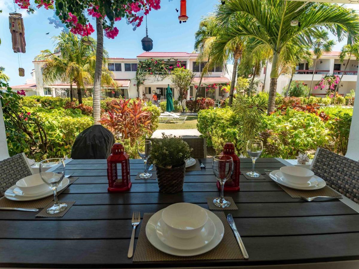 Antigua Village Beach Resort Dickenson Bay Exterior foto