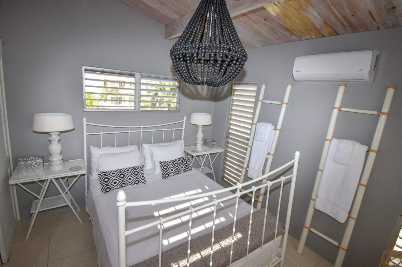 Antigua Village Beach Resort Dickenson Bay Exterior foto